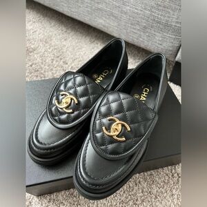 ✖️SOLD✖️CHANEL TURNLOCK LOAFERS